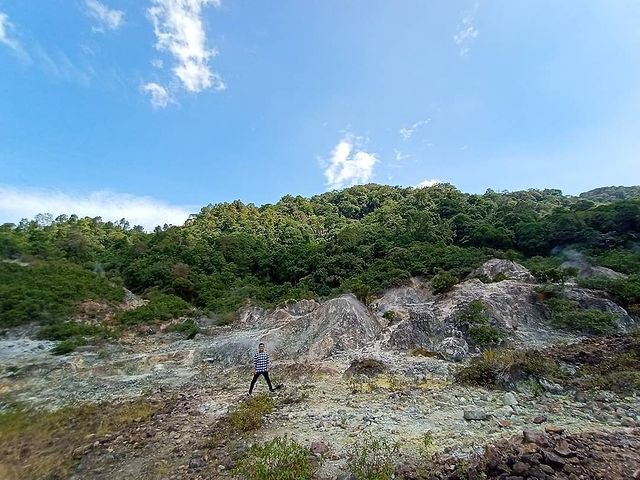 Kawah Gunung Sibualbuali