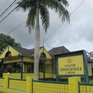 Keraton Ismahayana Landak kalimantan barat