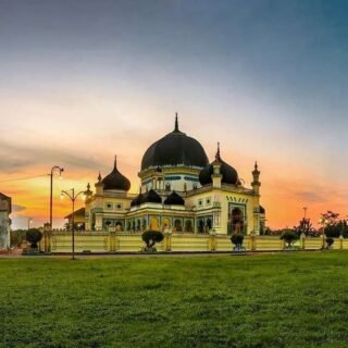 Masjid Azizi Tanjung Pura