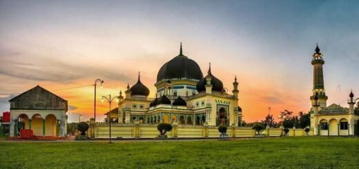 Masjid Azizi Tanjung Pura