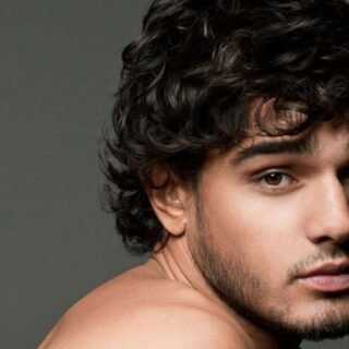 Potongan Rambut Keriting Pria