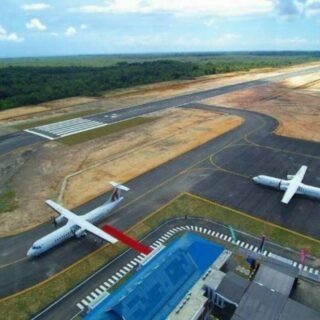 Bandar Udara Warukin