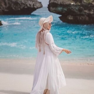 Gamis Panjang Yang Nyaman Untuk ke Pantai - Ootd ke Pantai