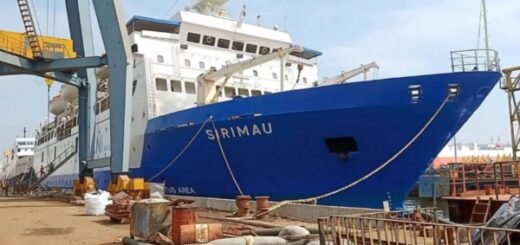 Kapal Pelni KM Sirimau Dari Kupang