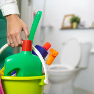 Pembersih Kerak Kamar Mandi terbaik