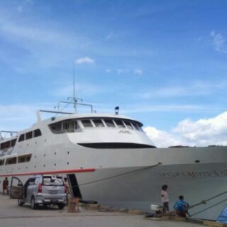 Kapal KM Aksar Saputra 07