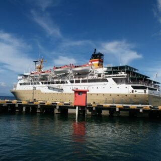 Kapal Pelni Dari Bitung ke Tidore