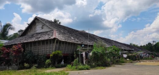 Rumah Betang Panjang di Sintang