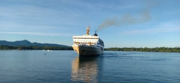 Kapal Pelni dari Jayapura Ke Nabire