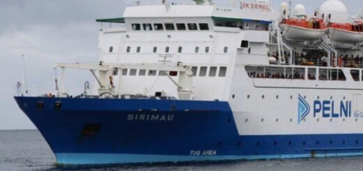 Kapal Sirimau Dari Alor
