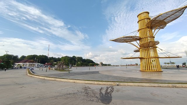 Taman Tepi Laut Tanjung Pinang