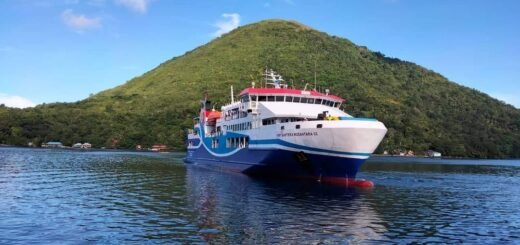 Kapal KMP Bahtera Nusantara 02