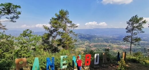 Bukit Panembongan Kuningan