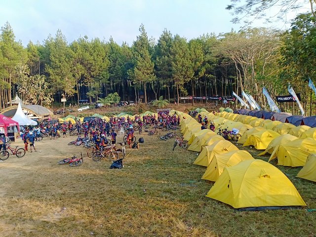 8 Rekomendasi Tempat Camping di Malang Terbaru - KATA OMED