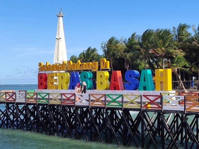 Pulau Beras Basah di Bontang