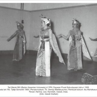 Sejarah Tari Merak saat ditampilkan tahun 1958