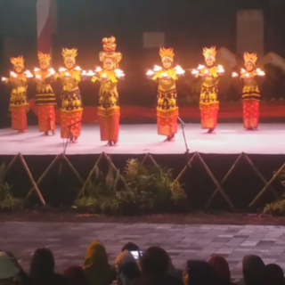 Tari Lilin