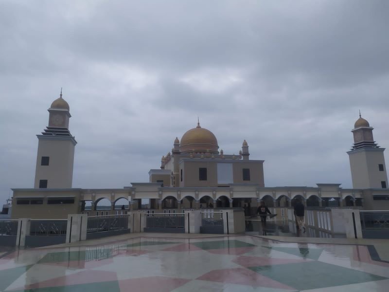Arsitektur Masjid Terapung Darul Irsyad