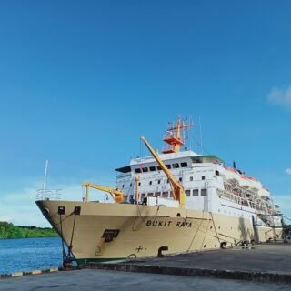 kapal pelni bukit raya