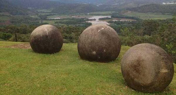 Batu Bulat, Kosta Rika