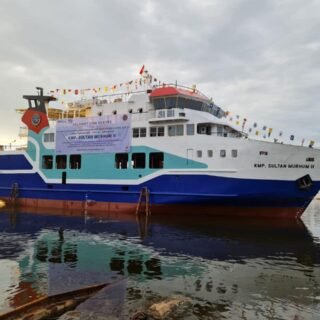 Kapal KMP Sultan Murhum II