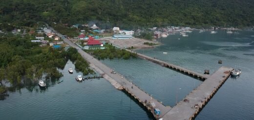 Pelabuhan Wasior Teluk Wondama Papua Barat