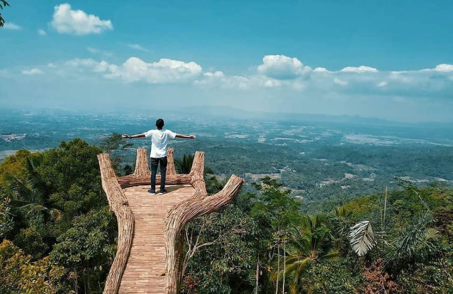 Keindahan Bukit Agaran Banyumas Purwokerto - Photo by IG @kholis.nugroho