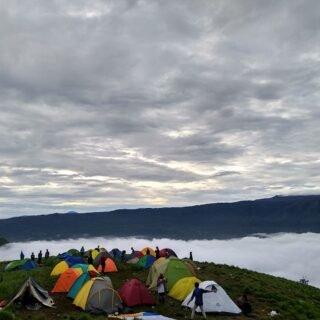 Lautan awan di Bukit Besar Lahat