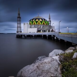 Masjid Terapung Habibie Parepare