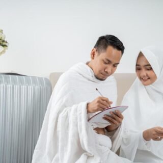 Persiapan Sebelum Umroh - Photo by Bareksa