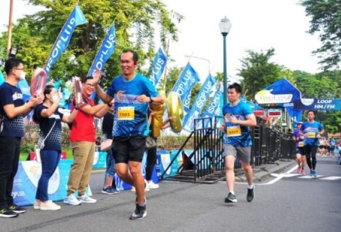 Komunitas Lari SRC Surabaya Running Club - Photo by Google