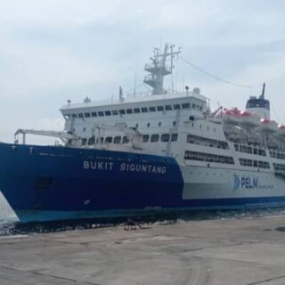 kapal Bukit Siguntang Dari Parepare