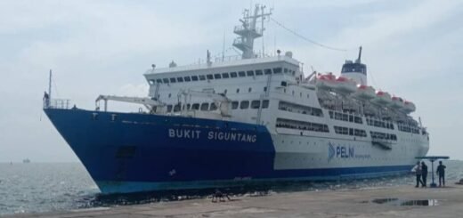 kapal Bukit Siguntang Dari Parepare
