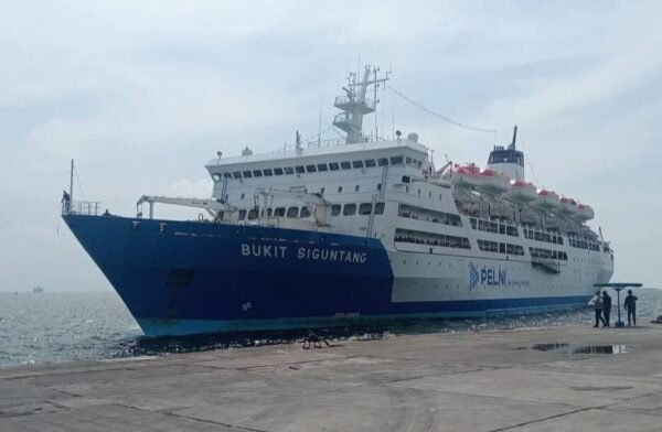 kapal Bukit Siguntang Dari Parepare