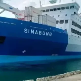 kapal pelni sinabung dari surabaya