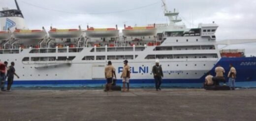 kapal pelni dobonsolo