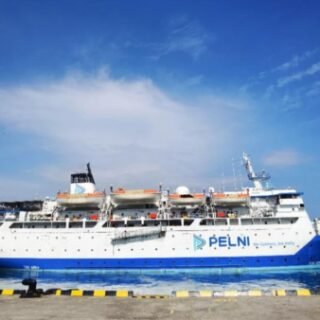 Kapal Pelni Dari Kupang ke Surabaya