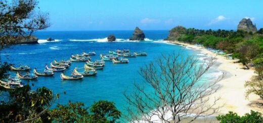 Pantai Terindah di Jember - Photo by Google