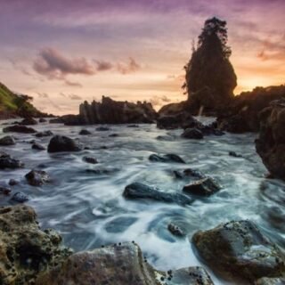 Pantai di Kebumen - Photo by Rumah Komunitas