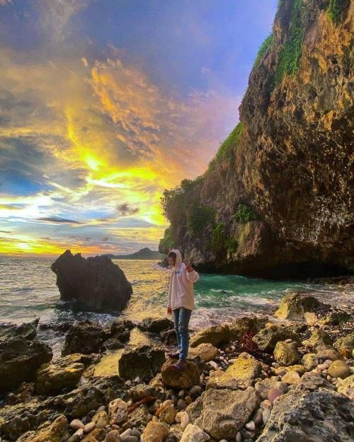 Potret Pantai Gebyuran Kebumen - Photo by @kebumen.explore