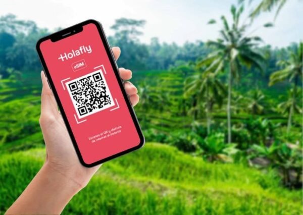 Paket Internet Holafly eSIM - Photo by Google