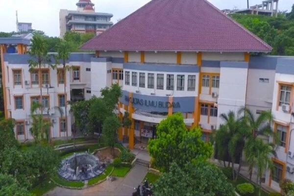 Kampus Jurusan Antropologi Sosial Fakultas Ilmu Budaya UNDIP - Photo by Google