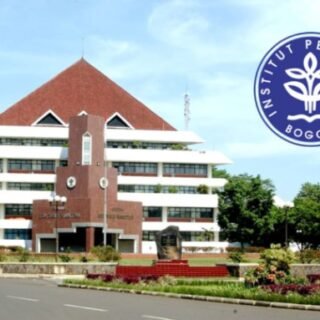 Kampus Jurusan Biokimia di Indonesia - Photo by SWA