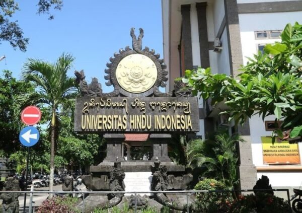 Universitas Hindu Indonesia Jurusan Ilmu Filsafat Hindu - Photo by FB