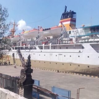 Kapal Pelni Denpasar ke Baubau