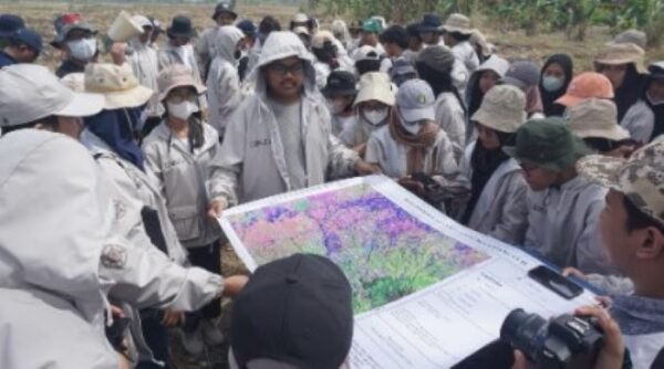Mahasiswa Jurusan Kartografi dan Penginderaan Jauh UGM - Photo by Official Site