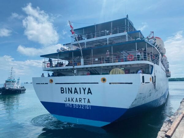 kapal pelni binaiya terbaru