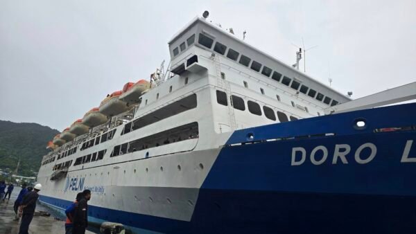 Kapal Pelni Dari Pantoloan Palu