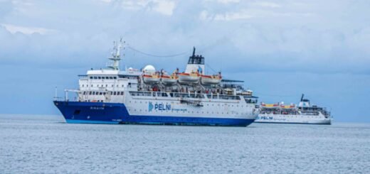 kapal pelni km binaiya