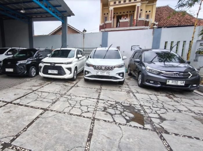 Rental Mobil di Semarang Zumajaya Rent Car - Photo by Google
